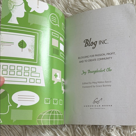 Blog Inc. Book by Joy Deangdeelert Cho, monetize blogging influencer - Picture 9 of 10